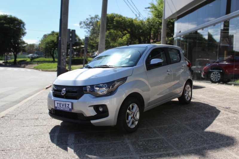 FIAT MOBI 1.0 8V EASY TEVEZ Automotores