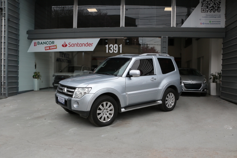 MITSUBISHI MONTERO DI-D 3.2 GLS TEVEZ Automotores