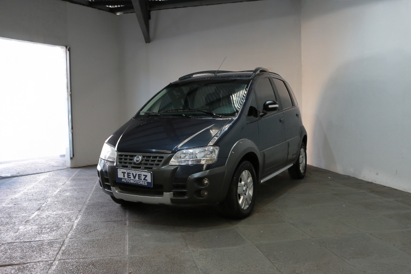 FIAT IDEA ADVENTURE 1.8 TEVEZ Automotores