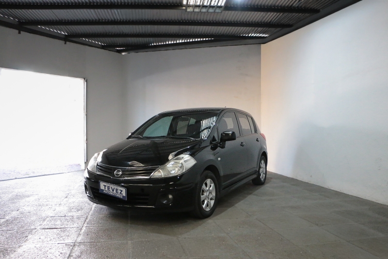 NISSAN TIIDA 1.8 ACENTA TEVEZ Automotores
