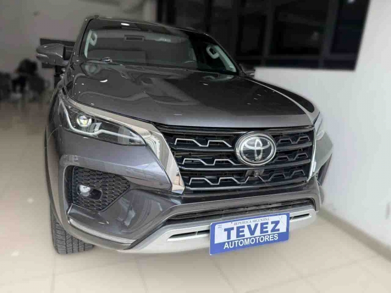 TOYOTA SW4 4X4 SRX 7A TEVEZ Automotores