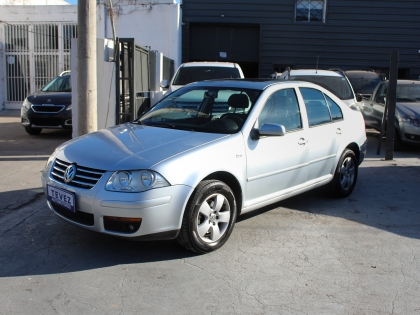 VOLKSWAGEN BORA 2.0