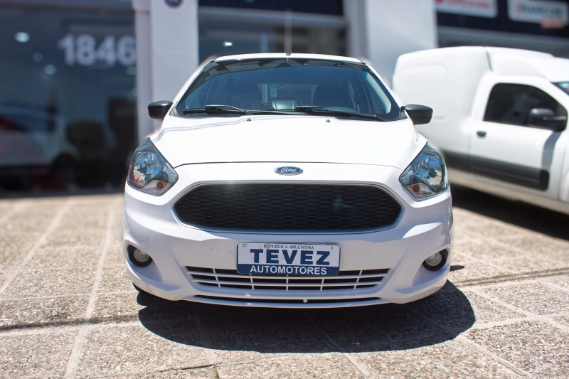 FORD KA S 1.5L TEVEZ Automotores