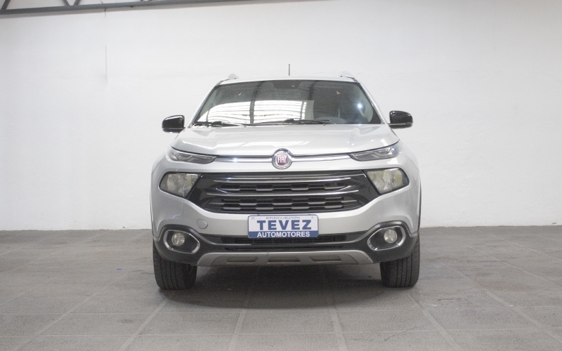 FIAT TORO VOLCANO 2.0 16V 4X4 PICK-UP CABINA DOBLE TEVEZ Automotores