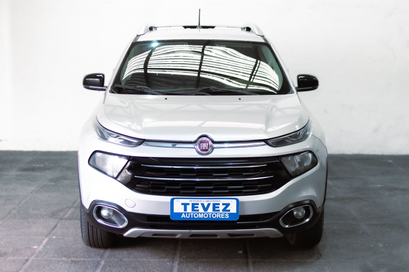 FIAT TORO VOLCANO 2.0 16V 4X4 TEVEZ Automotores