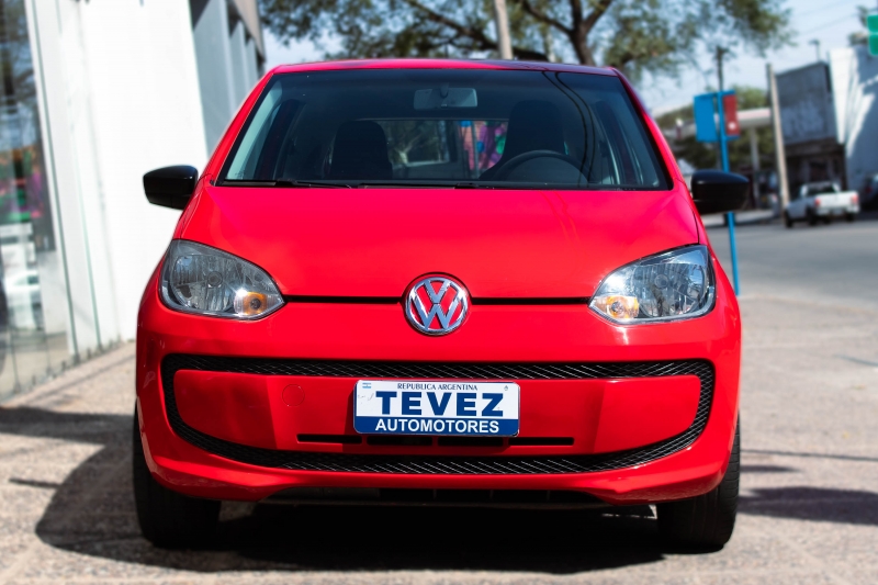 VOLKSWAGEN TAKE UP! 1.0 MPI TEVEZ Automotores