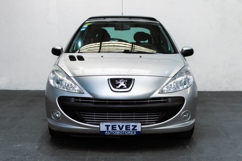 PEUGEOT 207 COMPACT XT 1.9D 5P TEVEZ Automotores