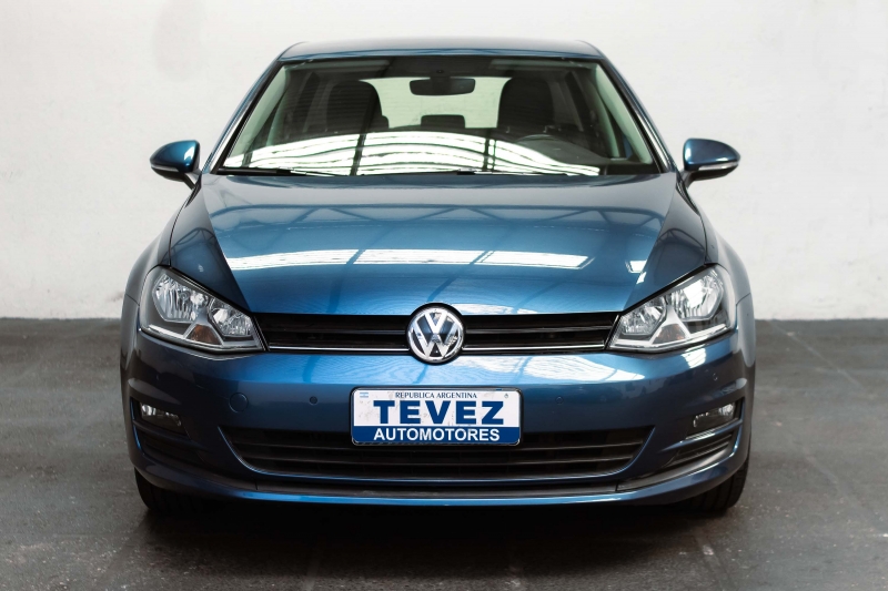 VOLKSWAGEN GOLF 1.4L TSI BLUEMOTION TECHNOLOGY TEVEZ Automotores