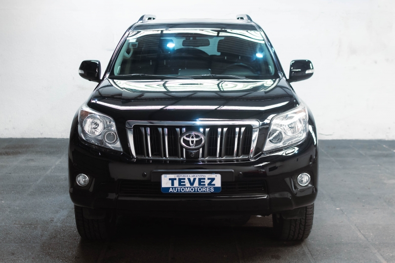 TOYOTA LAND CRUISER PRADO VX A/T TEVEZ Automotores