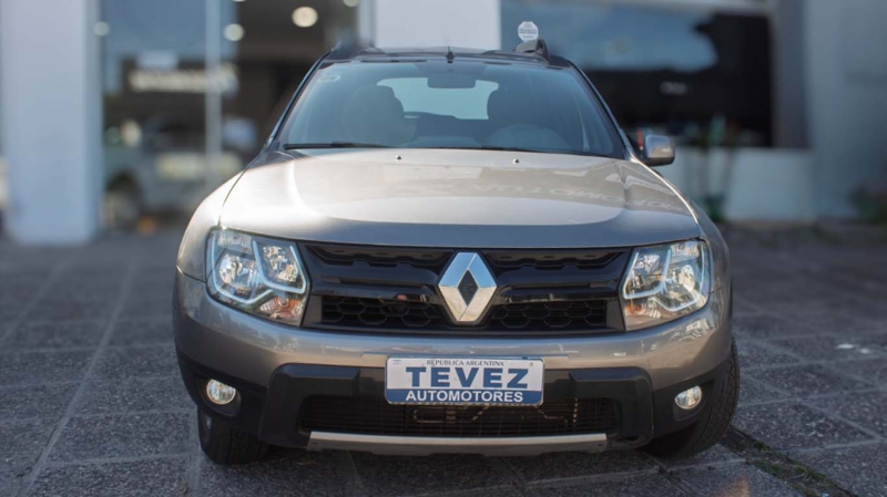 RENAULT DUSTER PH2 PRIVILEGE 2.0 TEVEZ Automotores