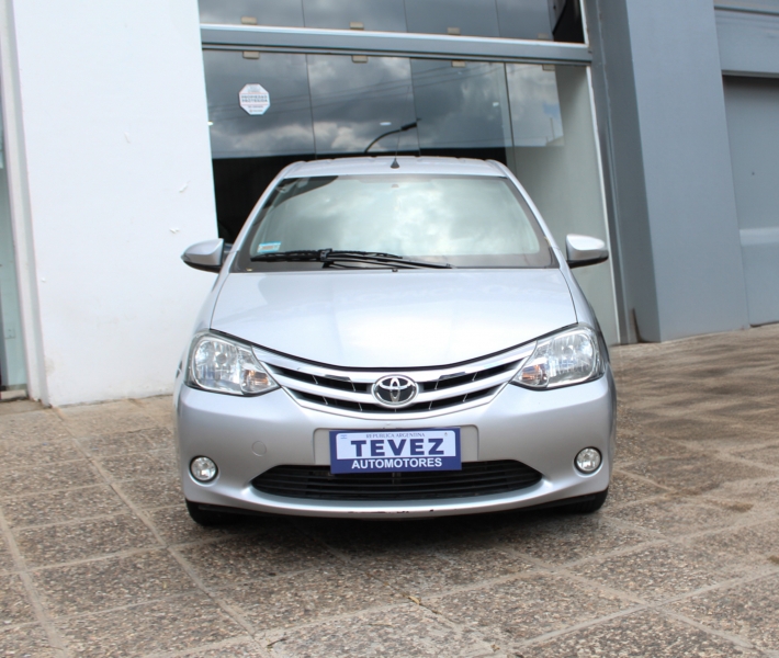 TOYOTA ETIOS XLS 1.5 M/T TEVEZ Automotores