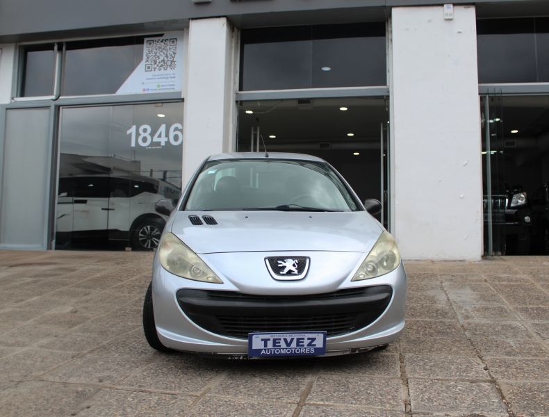 PEUGEOT 207 COMPACT XR 1.4 3P TEVEZ Automotores