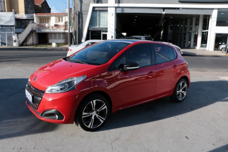 PEUGEOT 208 GT 1.6 THP 165 TEVEZ Automotores