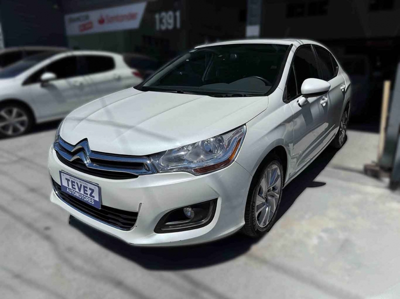 CITROEN C4 LOUNGE HDI 115 MT6 TENDANCE PACK AM16 TEVEZ Automotores